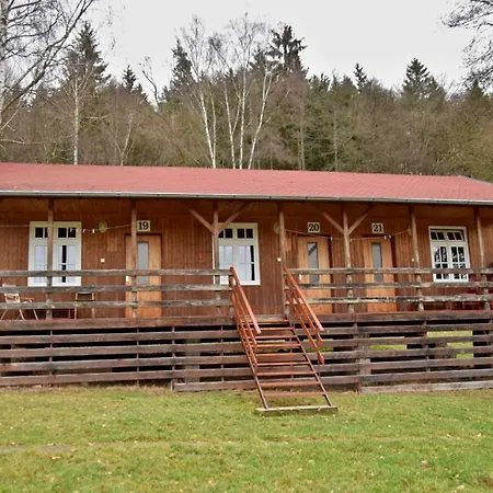 مكان تخييم Areal Ontario Kyselka (Karlovy Vary)